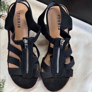 Torrid Black Strappy Platform Sandals with Zipper on front. Size 9WW, ladies